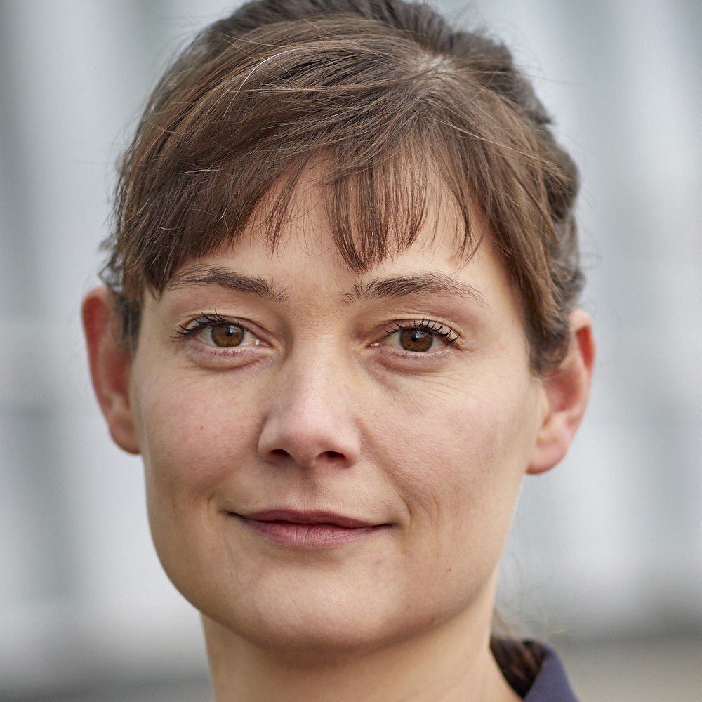Prof. dr. Julia Spriess-Buchheit
